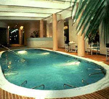 4 photo hotel GOLDEN TULIP ROYAL GARDEN CHAMPS-ELYS?ES, Paris, France