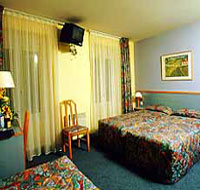 3 photo hotel TIMHOTEL OPERA MADELEINE, Paris, France