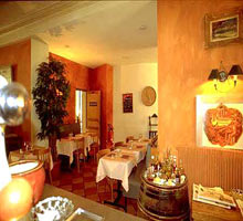 3 photo hotel CLARET HOTEL, Paris, France