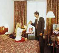 2 photo hotel HOLIDAY INN PLACE DE LA REPUBLIQUE, Paris, France