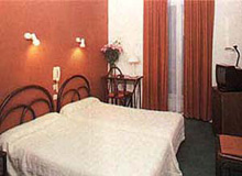 2 photo hotel ATEL BRISTOL, Paris, France