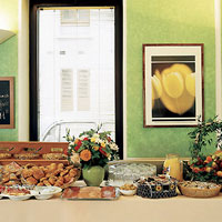 2 photo hotel REGETEL EIFFEL CAPITOL, Paris, France