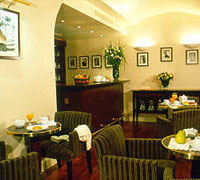 2 photo hotel VICTOIRES OPERA HOTEL, Paris, France