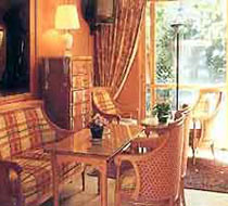 4 photo hotel ATEL DAUPHIN-PUTEAUX LA DEFENSE, Paris, France