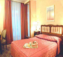 Hotel ATEL SAINT CHRISTOPHE, Paris, France