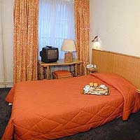 2 photo hotel HOTEL DE LILLE, Paris, France