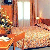 3 photo hotel CLASSICS PORTE DE VERSAILLES, Paris, France