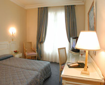 Hotel BEST WESTERN HOTEL VICTOR HUGO, Paris, France