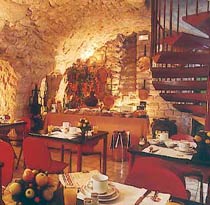 2 photo hotel ATEL HOTEL DU VIEUX SAULE, Paris, France