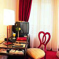 2 photo hotel PAVILLON OPERA BOURSE, Paris, France