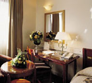 2 photo hotel LE MERIDIEN ETOILE, Paris, France