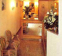 3 photo hotel ATEL ARC ELYSEE, Paris, France