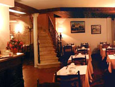 3 photo hotel BEST WESTERN DUCS DE BOURGOGN, Paris, France