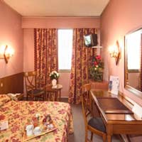 5 photo hotel QUALITY HOTEL RUEIL LA DEFENSE, Paris, France