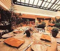 8 photo hotel VILLA BEAUMARCHAIS, Paris, France