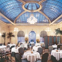 7 photo hotel HOTEL VERNET, Paris, France