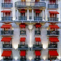 Hotel HOTEL VERNET, Paris, France