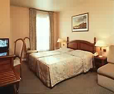 2 photo hotel ATEL PAIX REPUBLIQUE, Paris, France