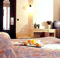 2 photo hotel ATEL LES JARDINS D'ALESIA, Paris, France