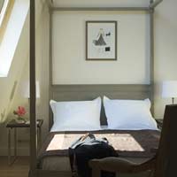 8 photo hotel LE 123 ELYSEES, Paris, France