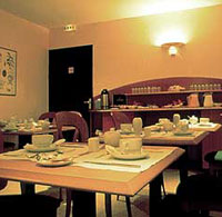 3 photo hotel PAVILLON BERCY GARE DE LYON, Paris, France