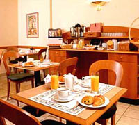 4 photo hotel PAVILLON BERCY GARE DE LYON, Paris, France